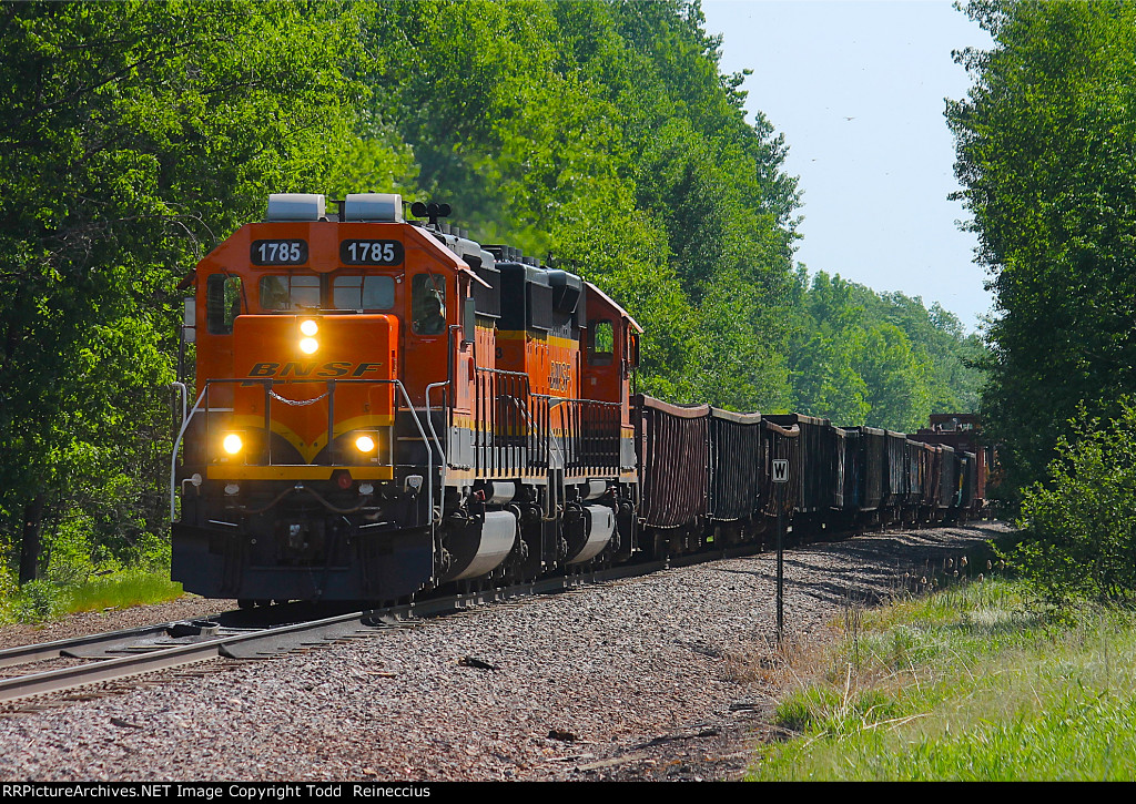 BNSF 1785